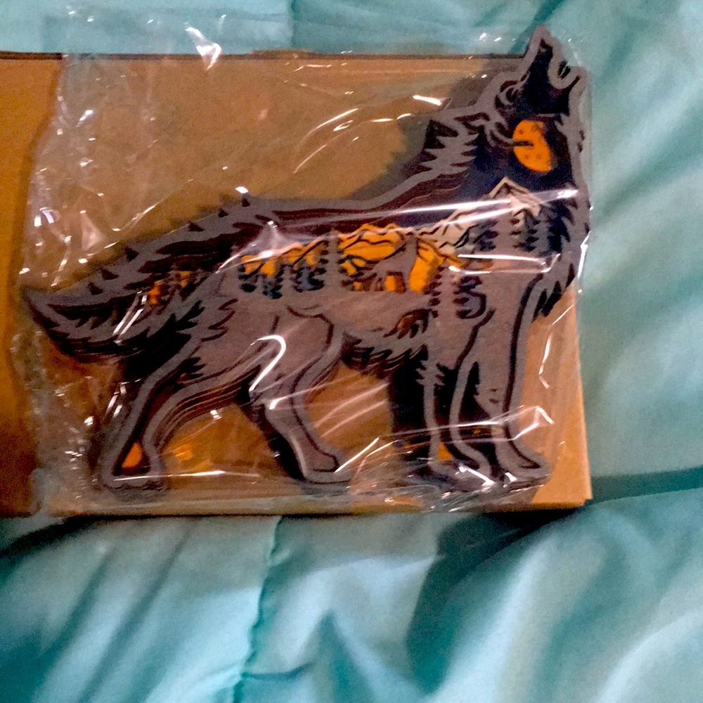Light up wooden wolf 🌸